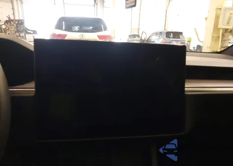 2022 Tesla Model X Dual Motor All-Wheel Drive from USA, damaged, VIN 7SAXCBE56NF328525